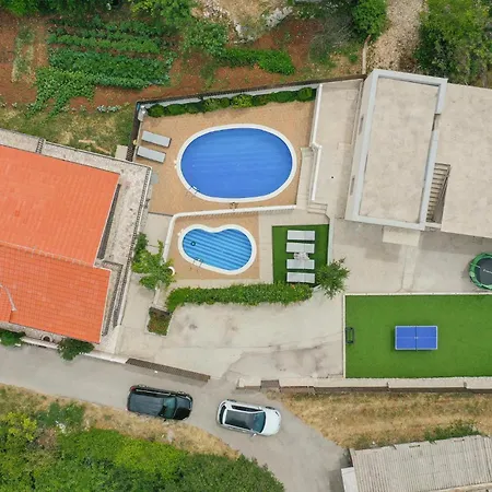펜션 Holiday Home Zagvozd 05 *
